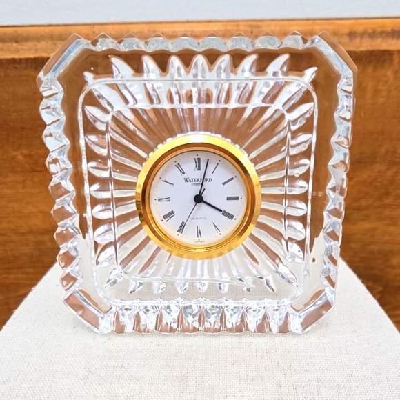 WATERFORD CRYSTAL DESK/TABLE CLOCK - Picture 1 of 3